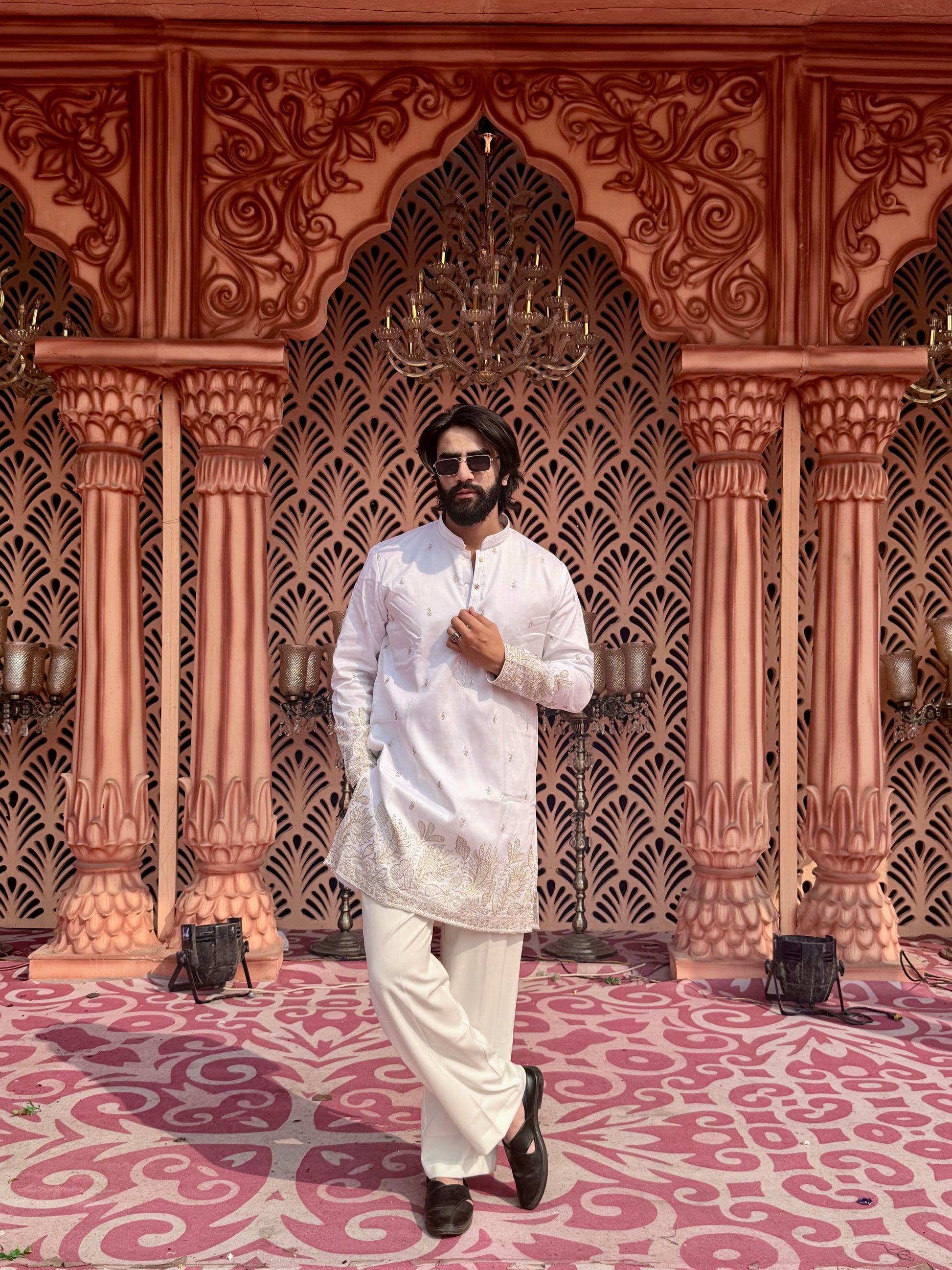 AMBUSH WHITE DAMAN EMBROIDERED MID-KURTA