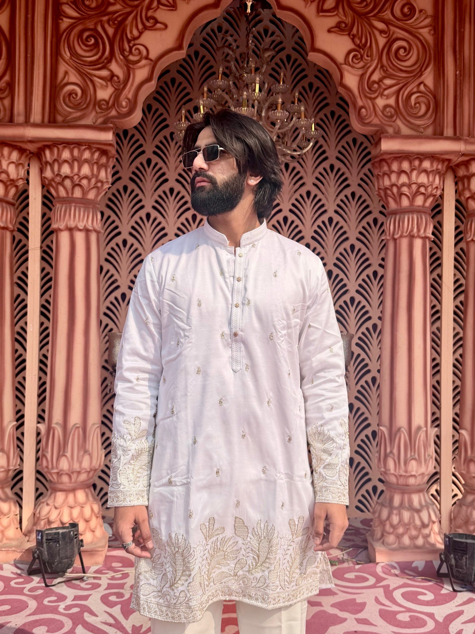 AMBUSH WHITE DAMAN EMBROIDERED MID-KURTA