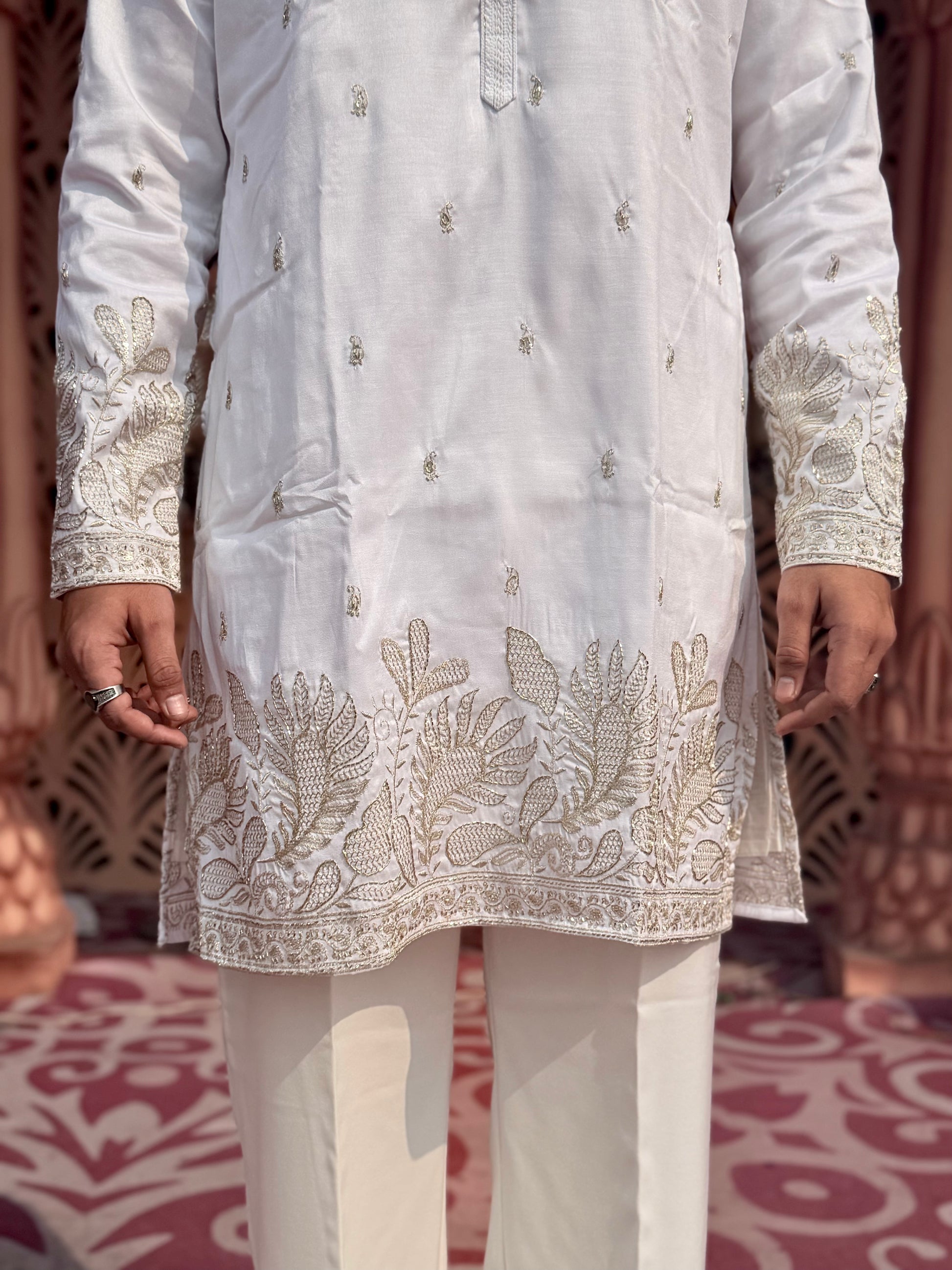 AMBUSH WHITE DAMAN EMBROIDERED MID-KURTA