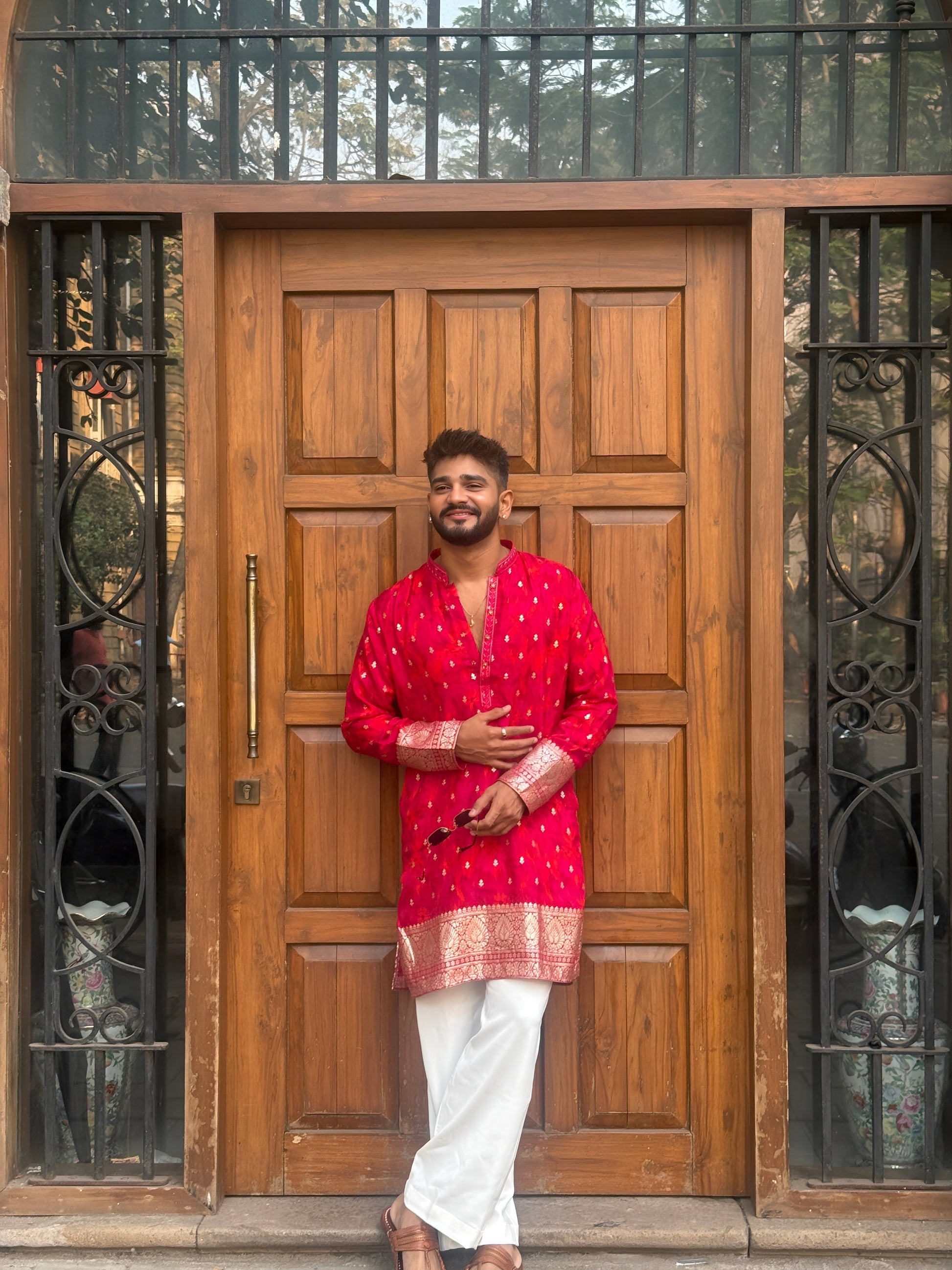 DAZZLING RANI PINK BROCADE MID-LENGTH KURTA