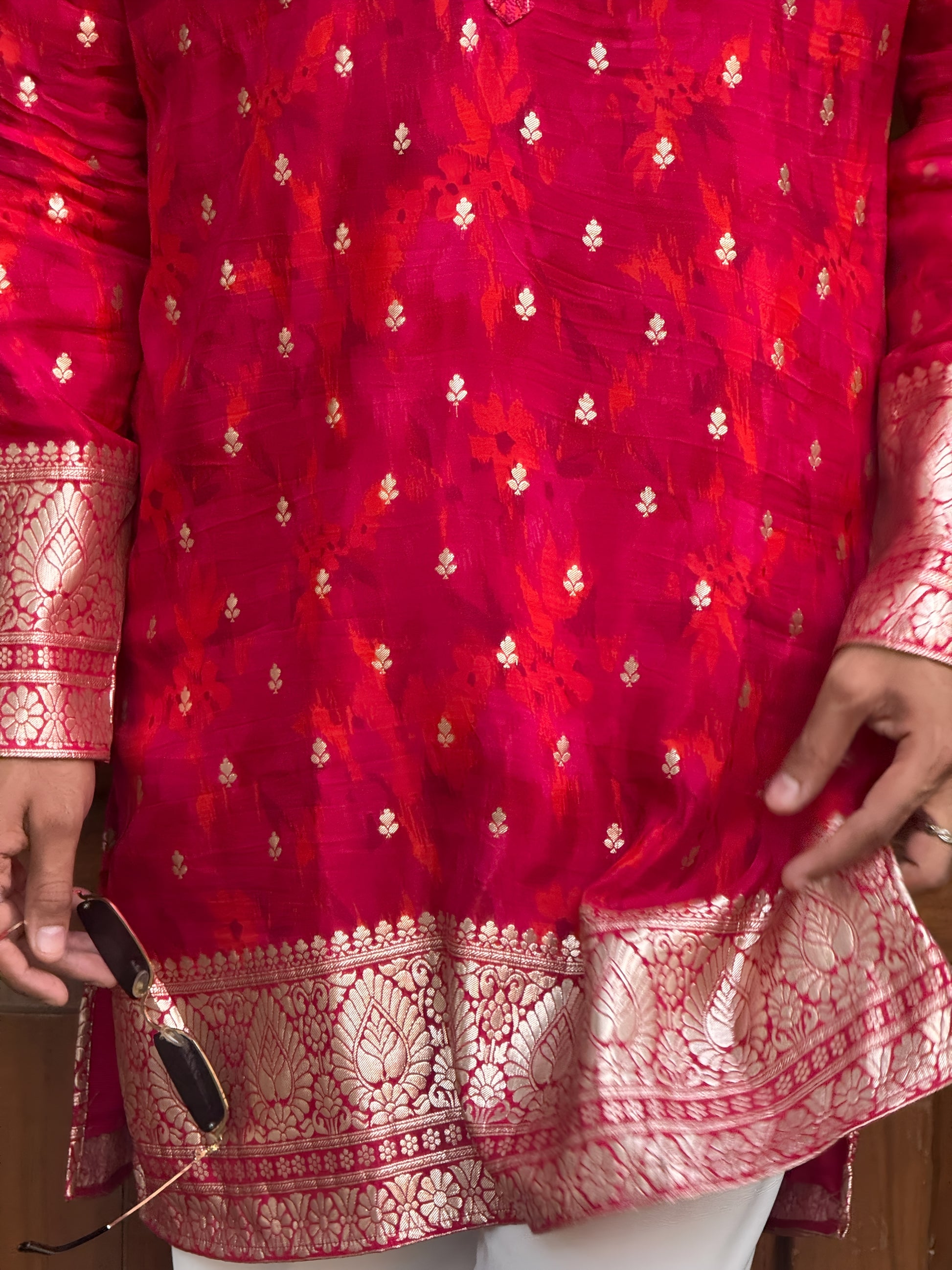 DAZZLING RANI PINK BROCADE MID-LENGTH KURTA