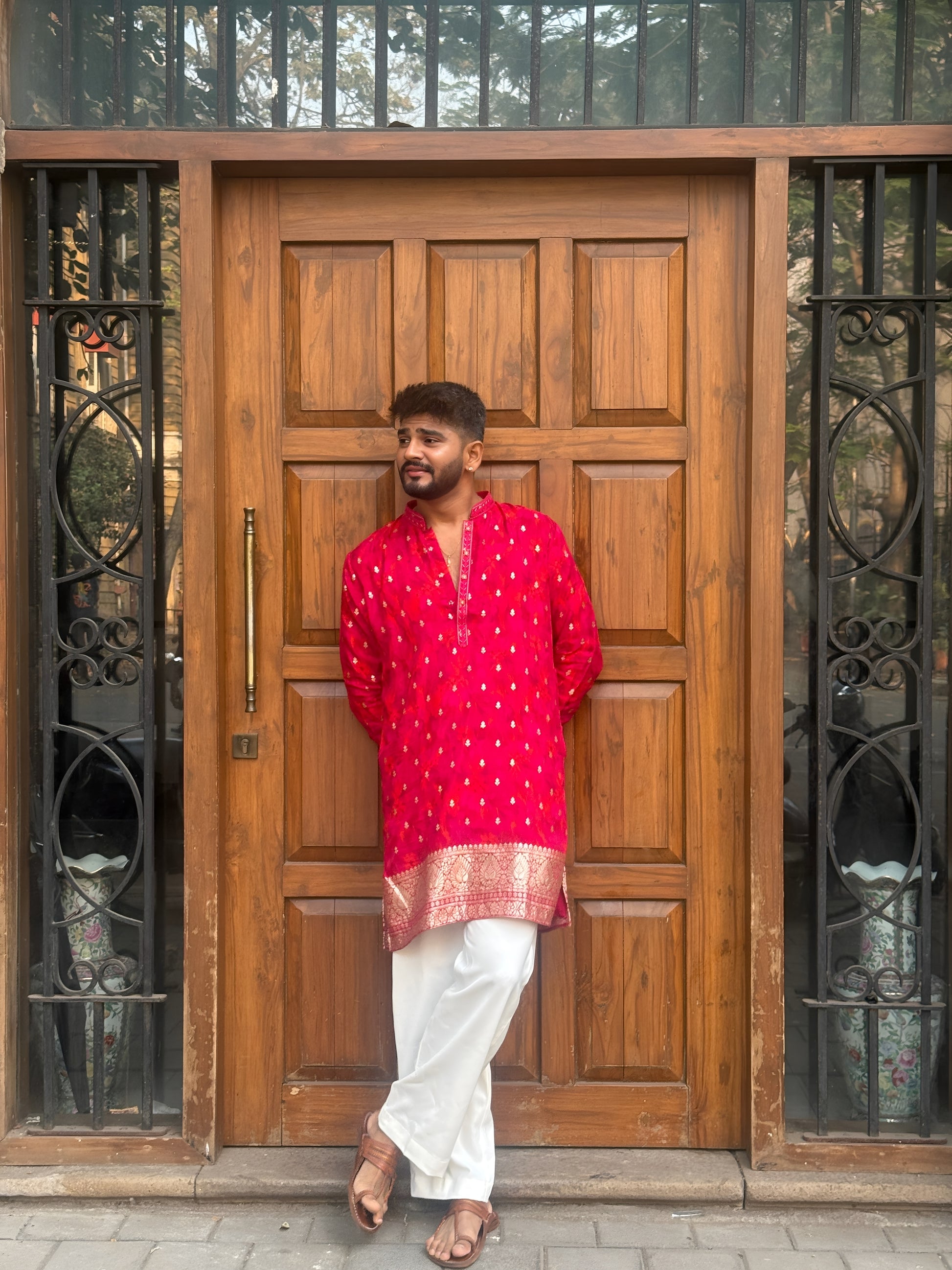 DAZZLING RANI PINK BROCADE MID-LENGTH KURTA