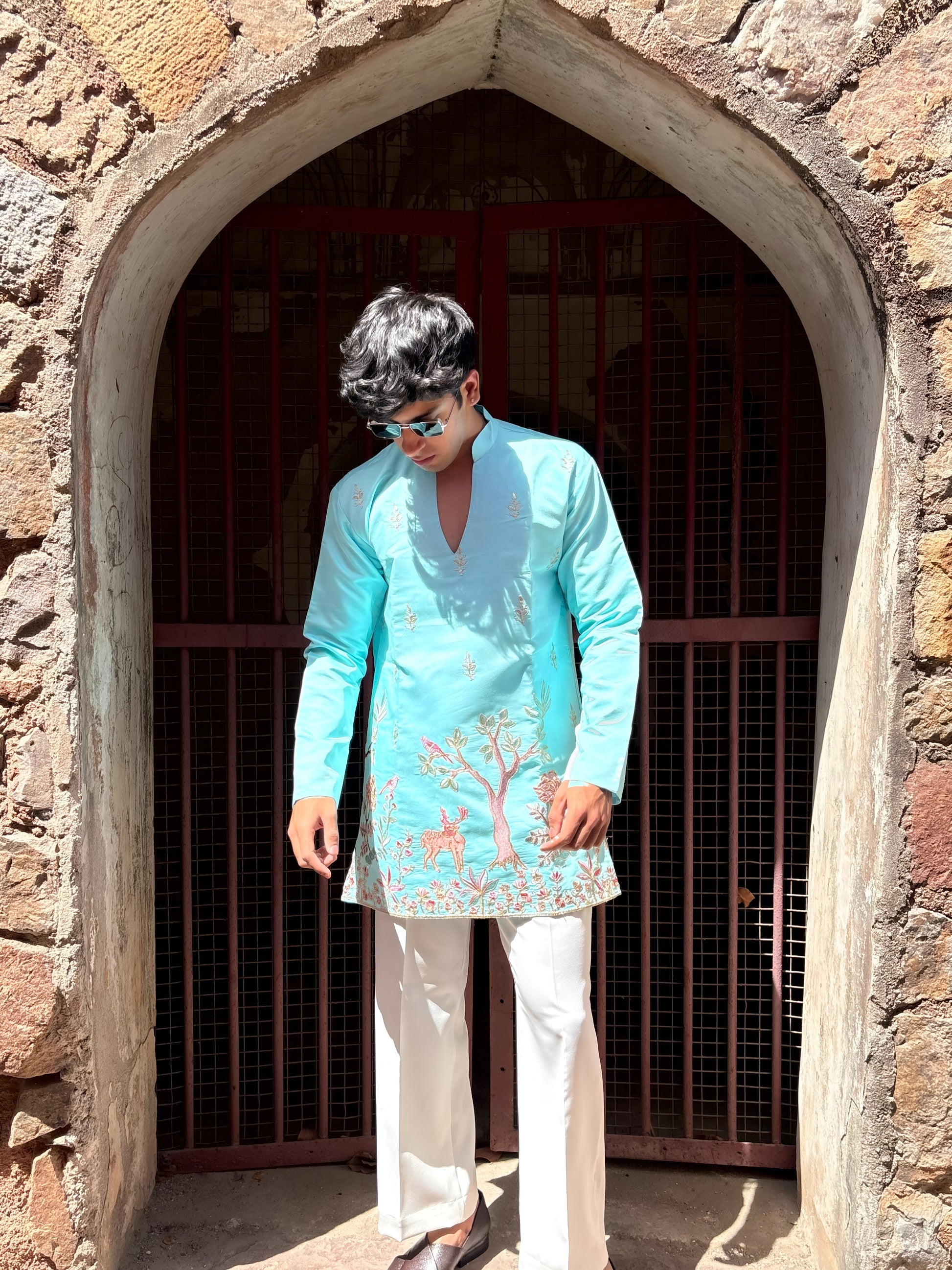 OCEAN BLUE EMBROIDERY V-NECK SHORT KURTA