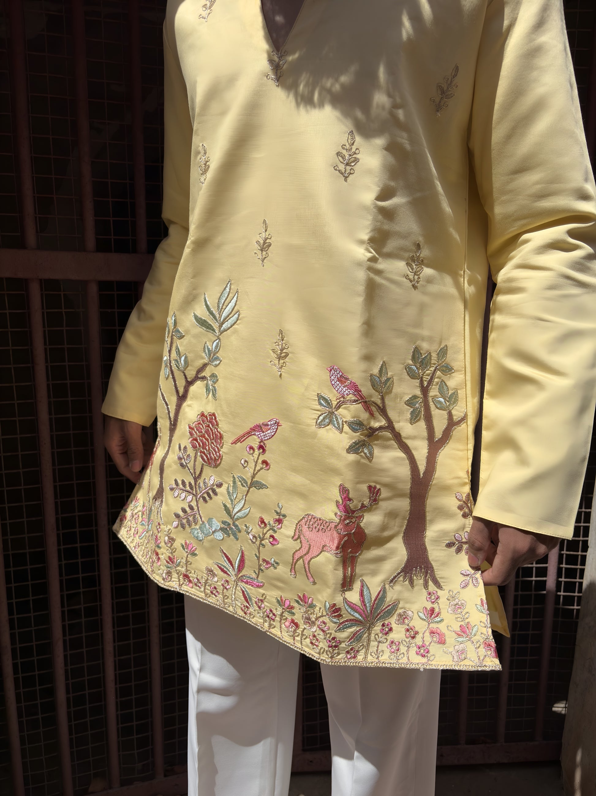 CREAM MEADOW EMBROIDERY V-NECK SHORT KURTA