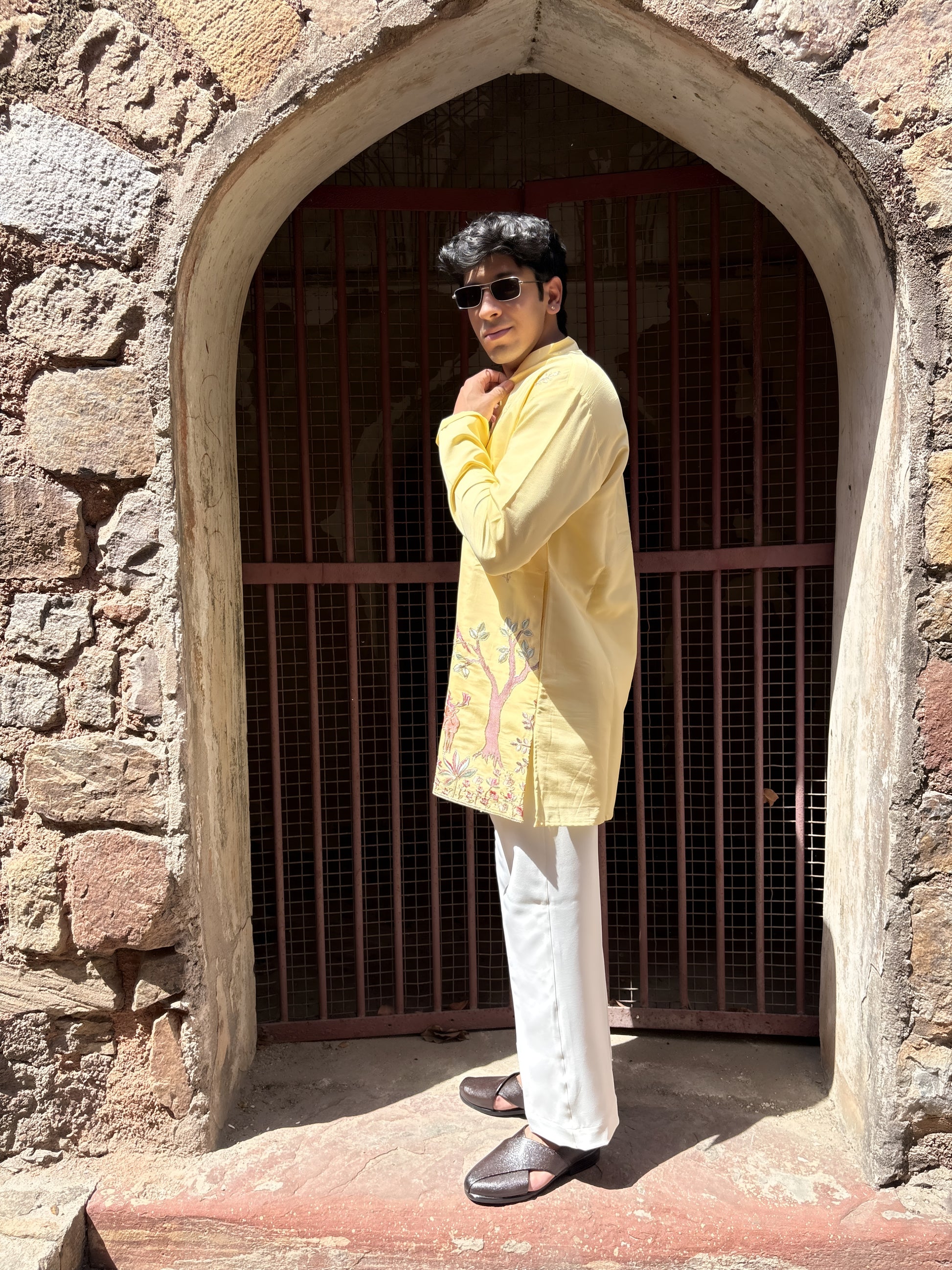 CREAM MEADOW EMBROIDERY V-NECK SHORT KURTA