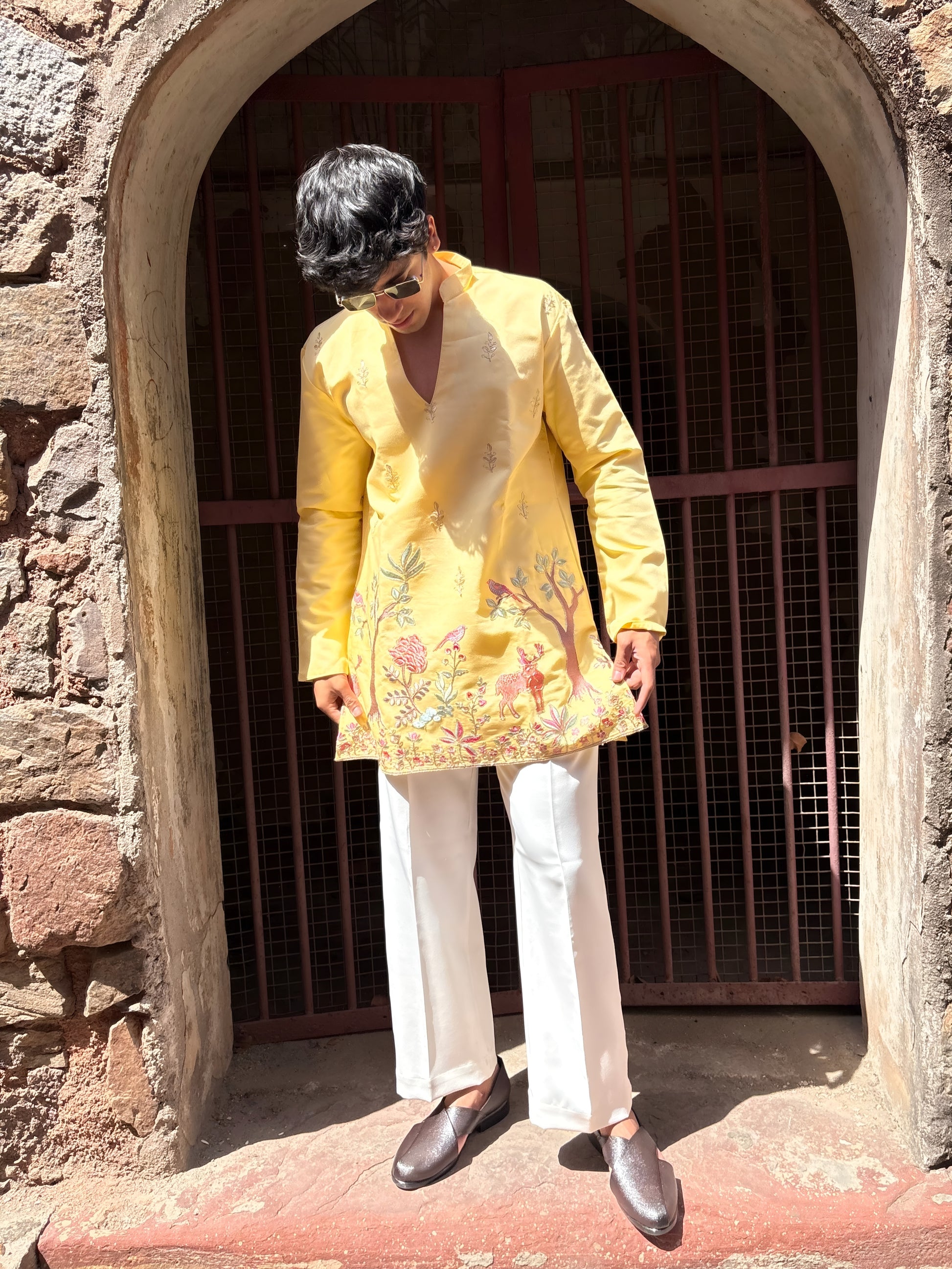 CREAM MEADOW EMBROIDERY V-NECK SHORT KURTA
